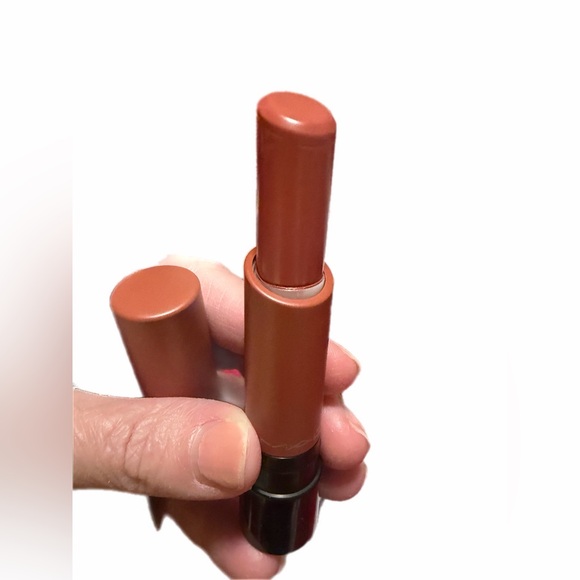 Mac cosmetics Smoked Almond liptensity NIB